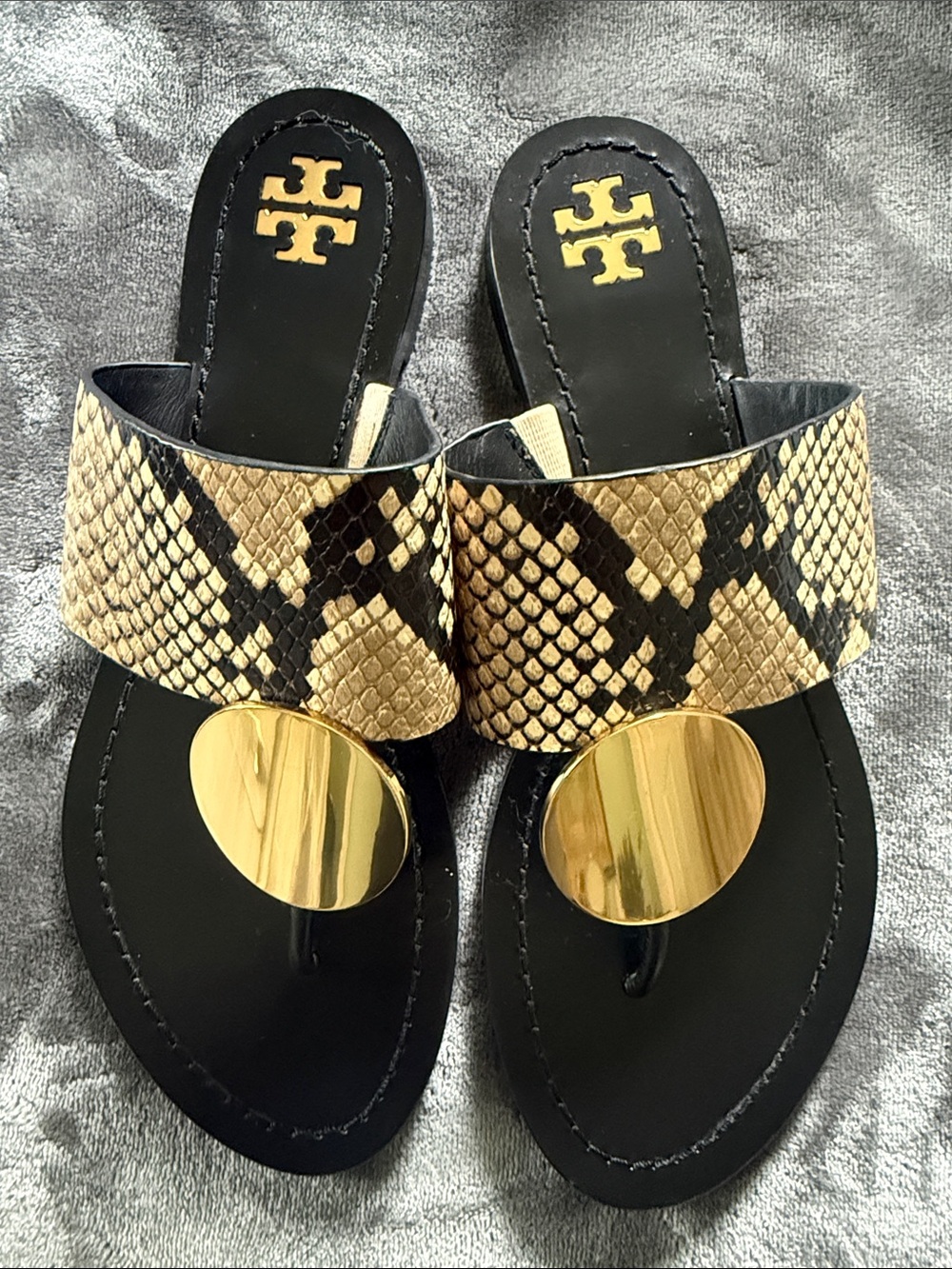Tory burch Women's Patos Disk
Sandal color Desert Roccia snack printed Sz 7.5